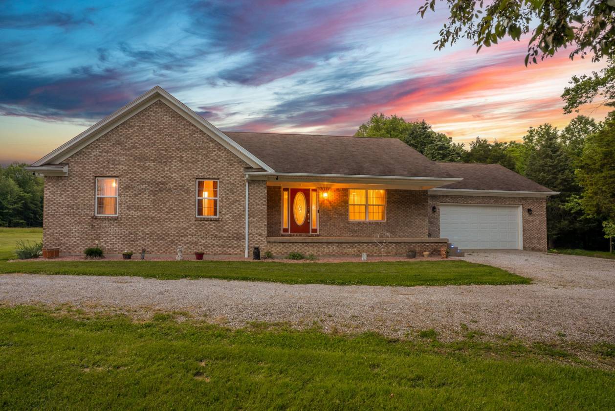 Horse Property for sale.