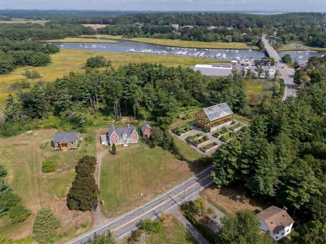 16.9 acres of equestrian potential with marshland - photo 13