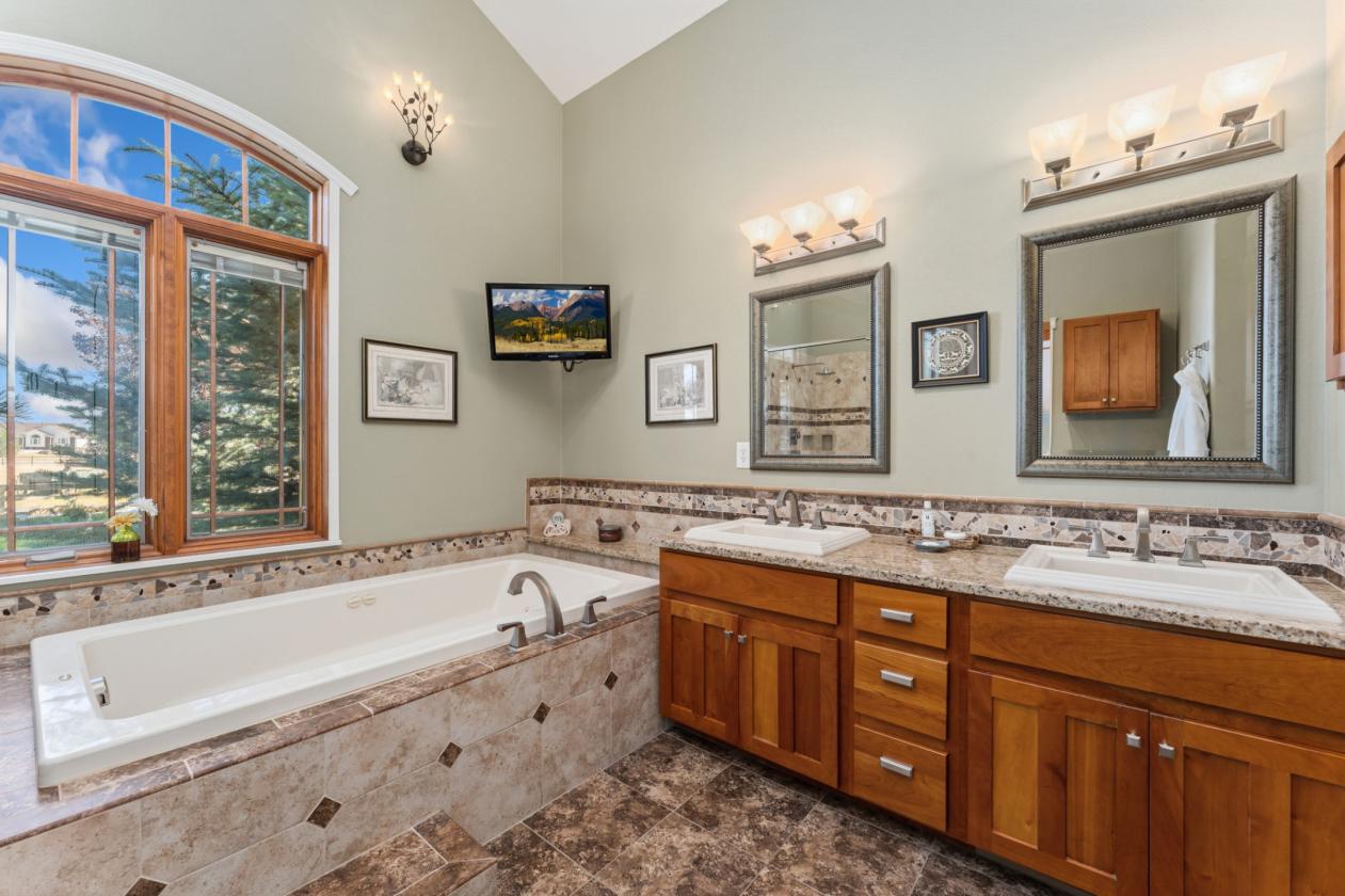 Luxury Equestrian Estate 14.3 Acres Fully Remodeled - photo 19