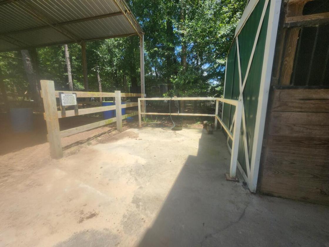 Stunning 22.6-Acre Horse Property - photo 14