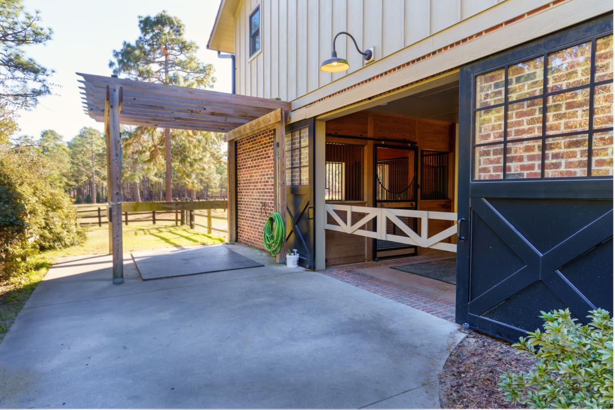 Exceptional Equestrian Estate on Over 11.4 Private Acres - photo 19