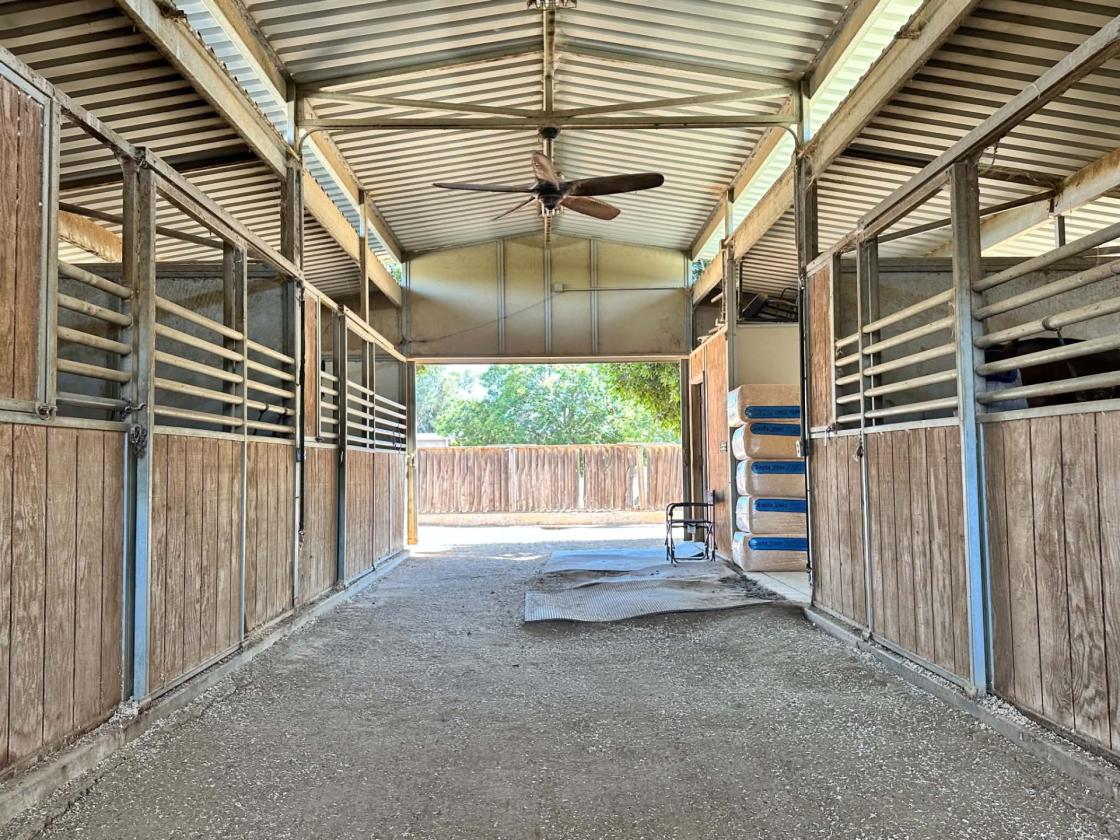 HORSE PROPERTY WITH 20 STALLS ON 1.4 ACRES - photo 18