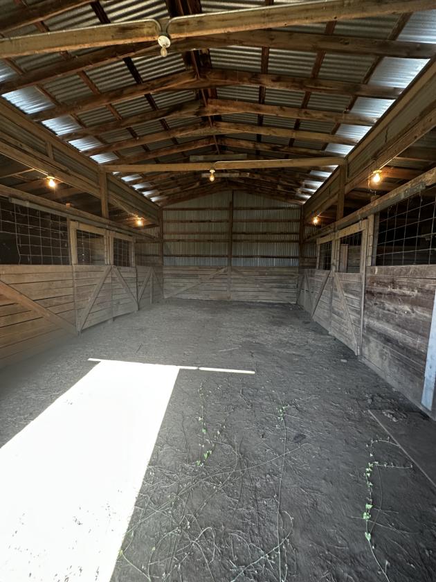 Custom built 1990 Ranch Style Home - Horse Barn - photo 25
