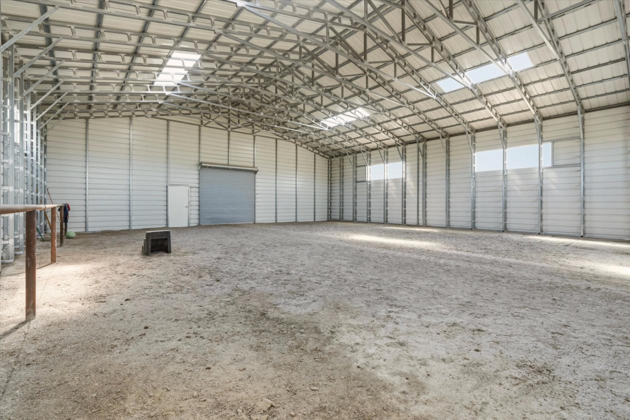 HORSE BARN WITH INDOOR ARENA — BUILT 2022 - photo 14