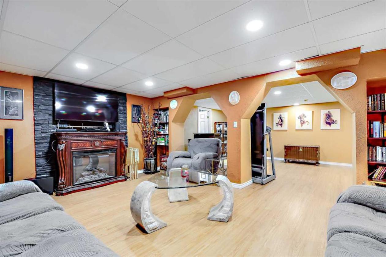 **Exceptional Turnkey Equine Agri-Business*** - photo 23