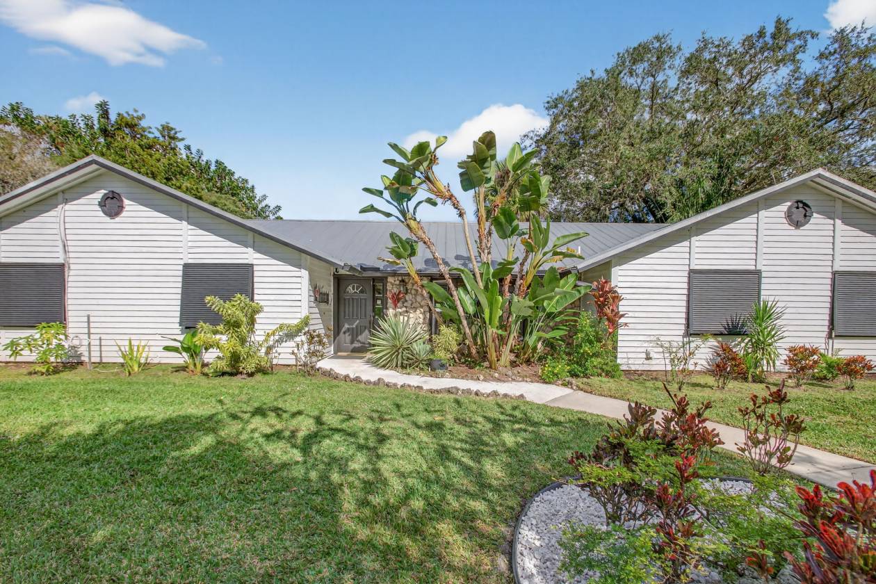 Gorgeous Multi-Faceted Equestrian Property - photo 3