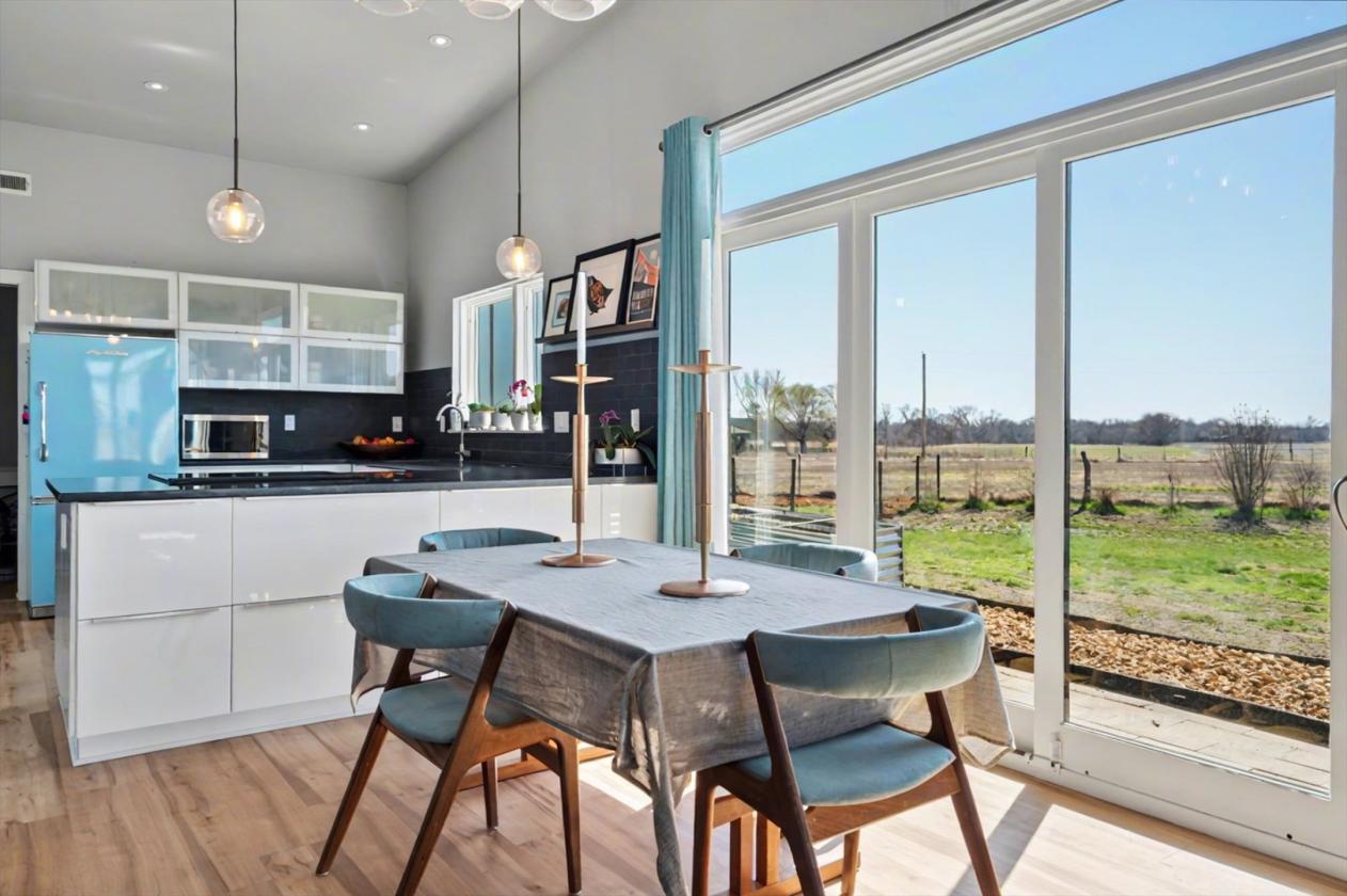 17 ac Contemporary Home w Solar Ready for Horses! - photo 7