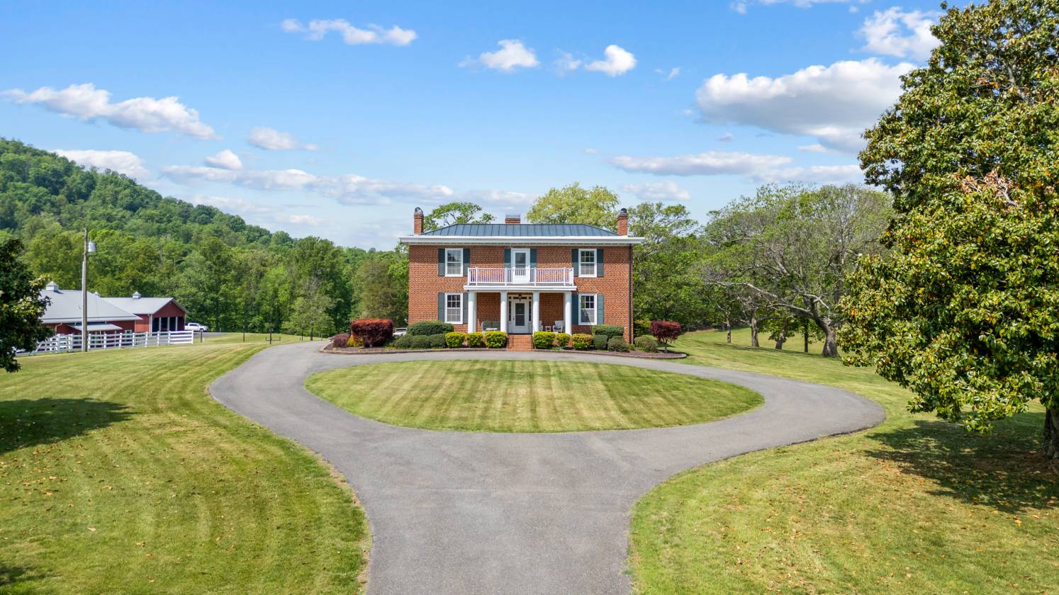 Horse Property for sale.