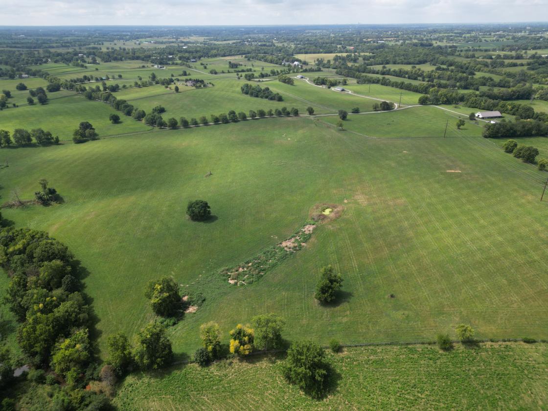Turn-Key Horse Farm in the Heart of the Bluegrass - photo 5