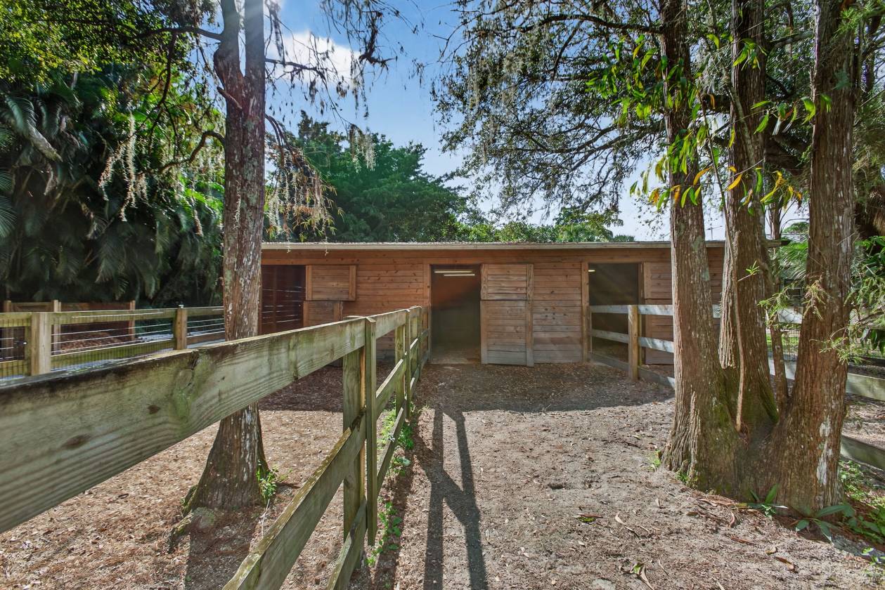 Gorgeous Multi-Faceted Equestrian Property - photo 19