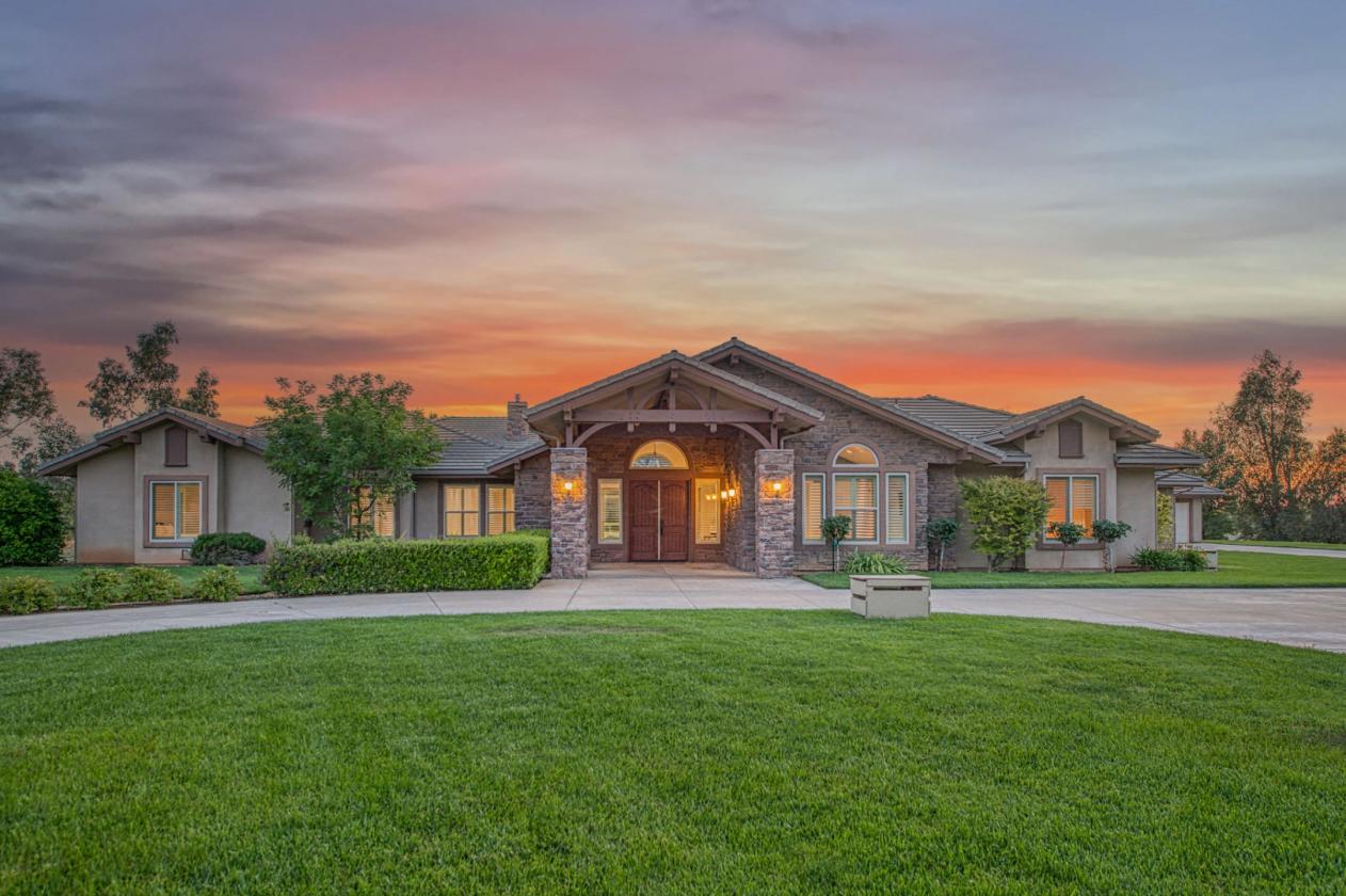 Stunning Home with Scenic 20 Acres Horses Allowed - photo 1