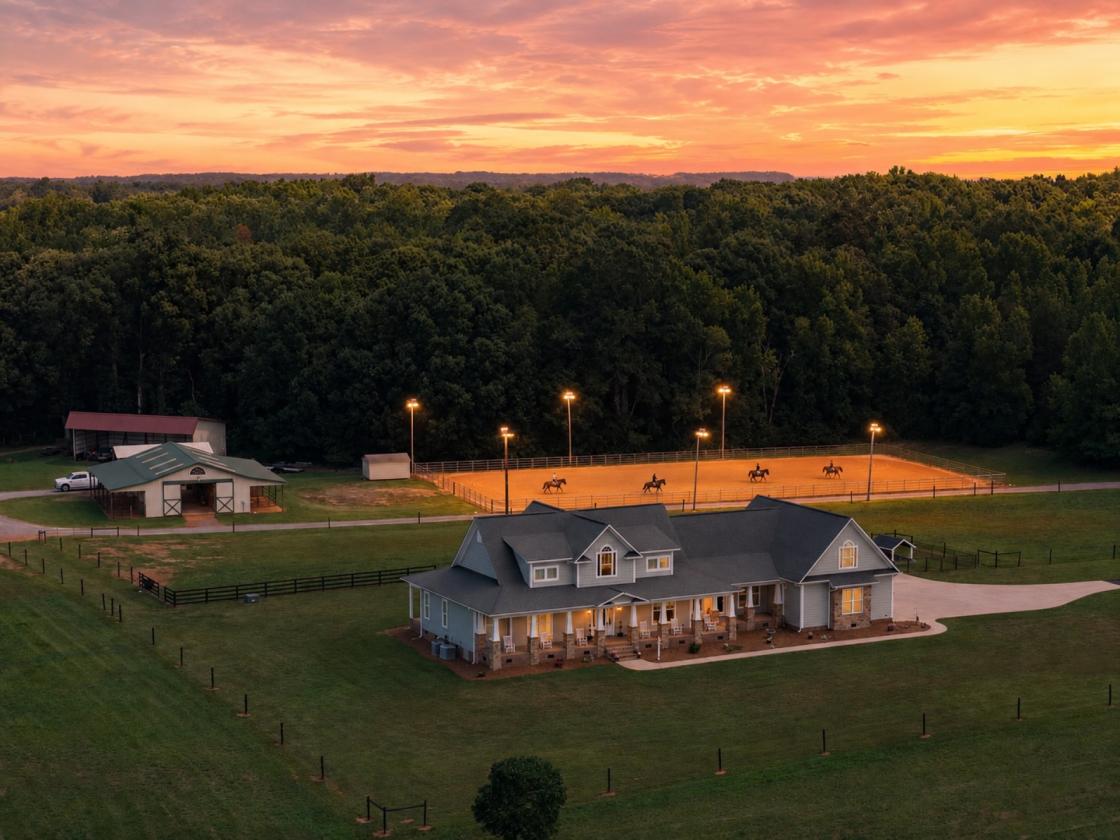 Luxury Equestrian Estate | 27 Acres - photo 1