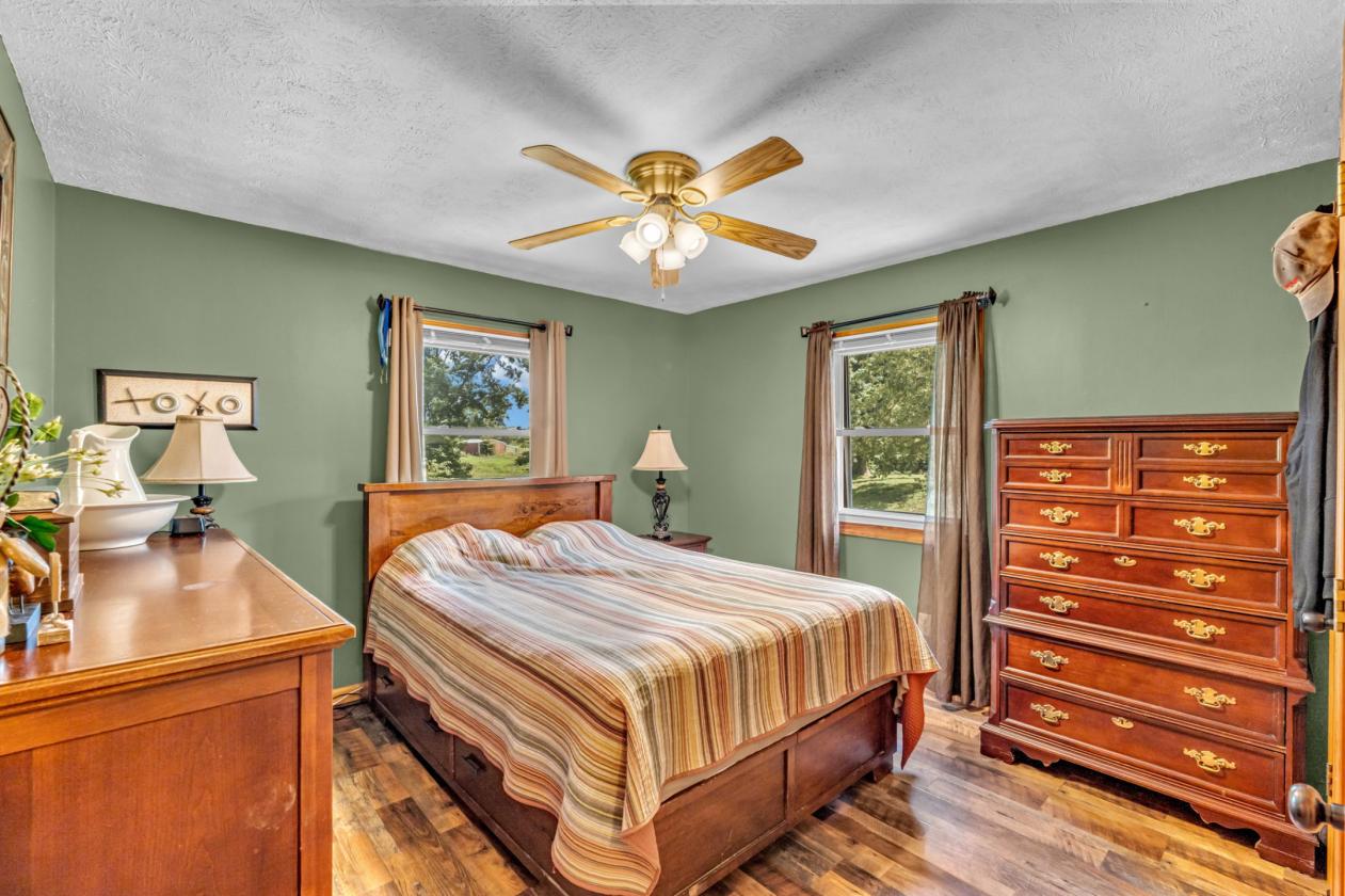 Horse Lover’s Paradise | 5+ Acres, Barn, Arena - photo 22