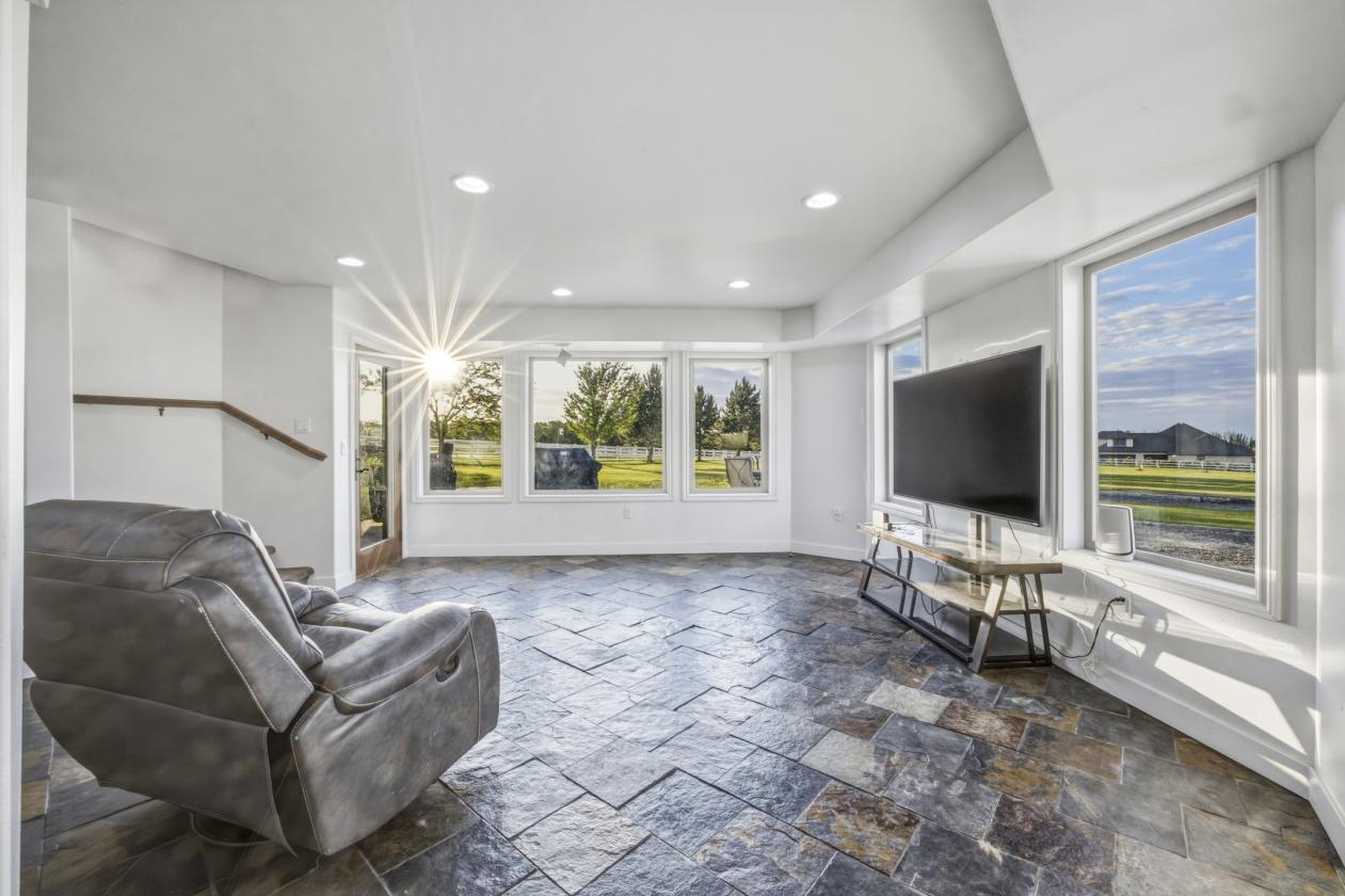Muti Generational with 5 acres - photo 7