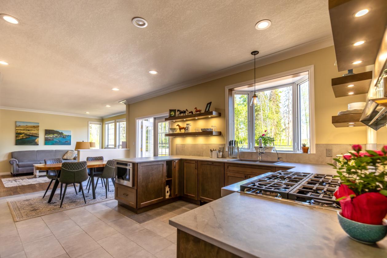 Luxury Equestrian Acreage - indoor/outdoor arenas - photo 6