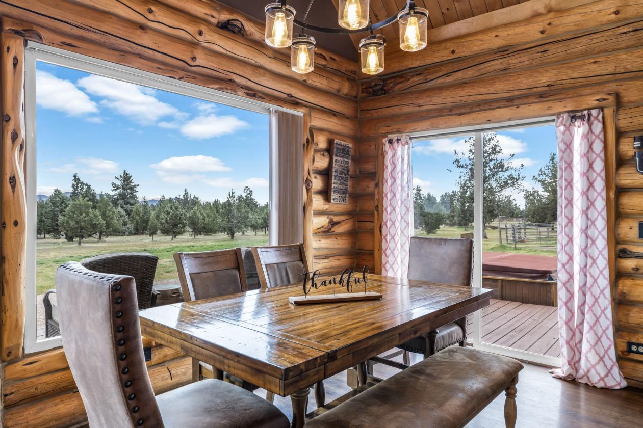 Rustic Elegance in Central Oregon w/ Barn & ADU - photo 7