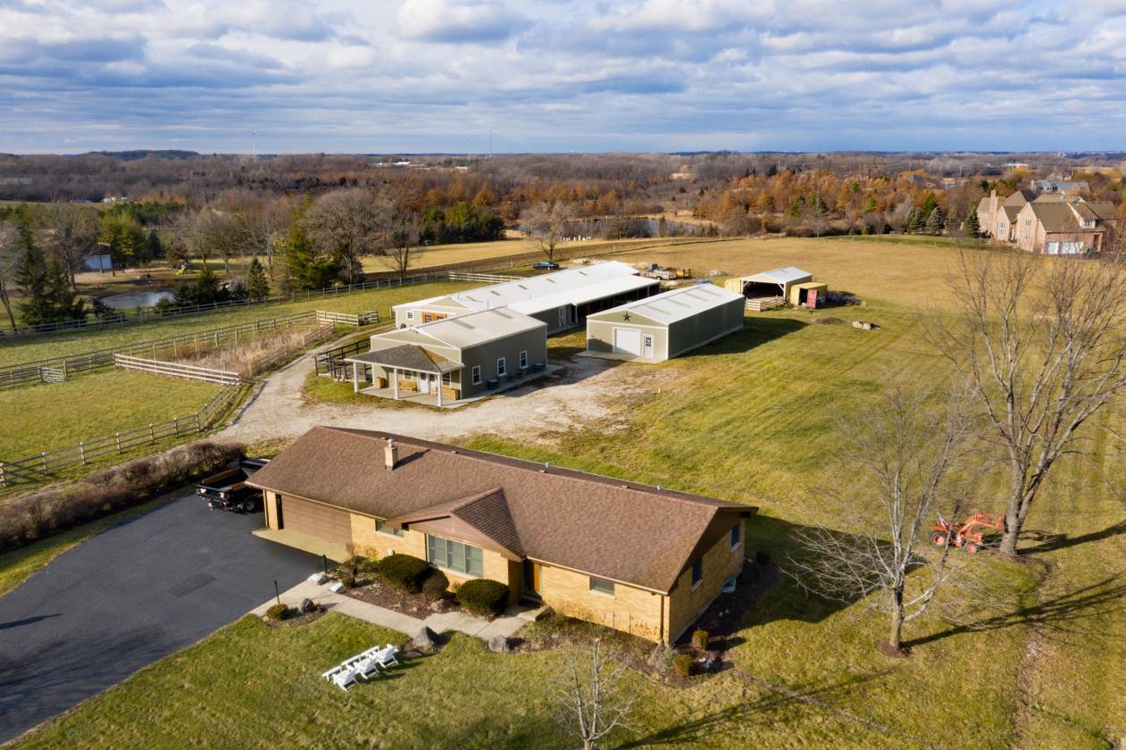 Horse Farms For Sale in Plainfield Will County, Will County Illinois