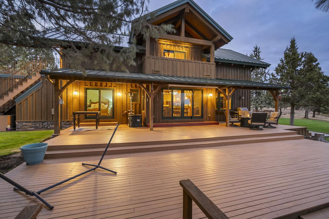 Custom Home, 20 acres, RV Shop, ADU - photo 4