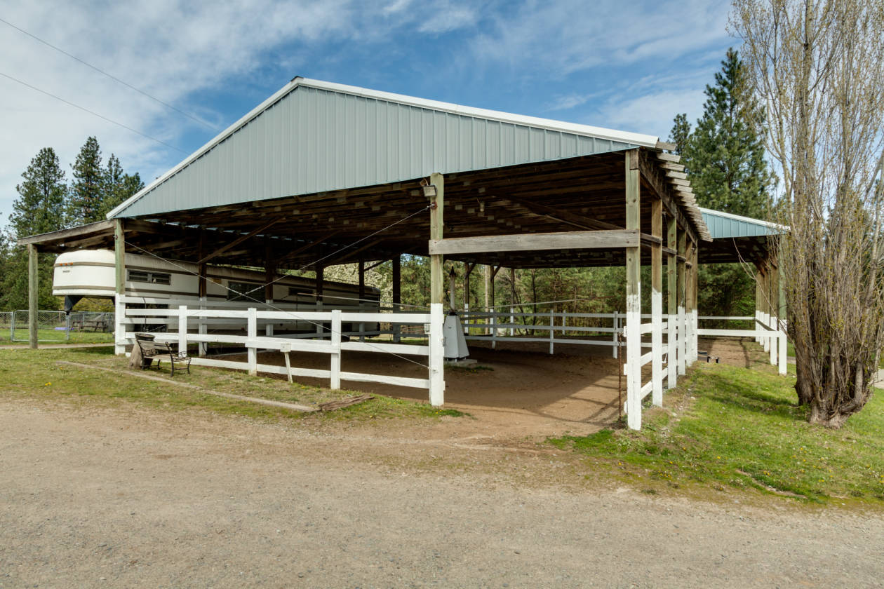 Double Eagle Stables | Horse Properties