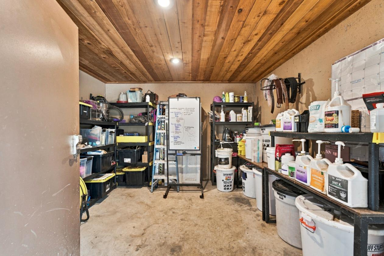 11+ Acre Premier Luxury Horse Property - photo 26