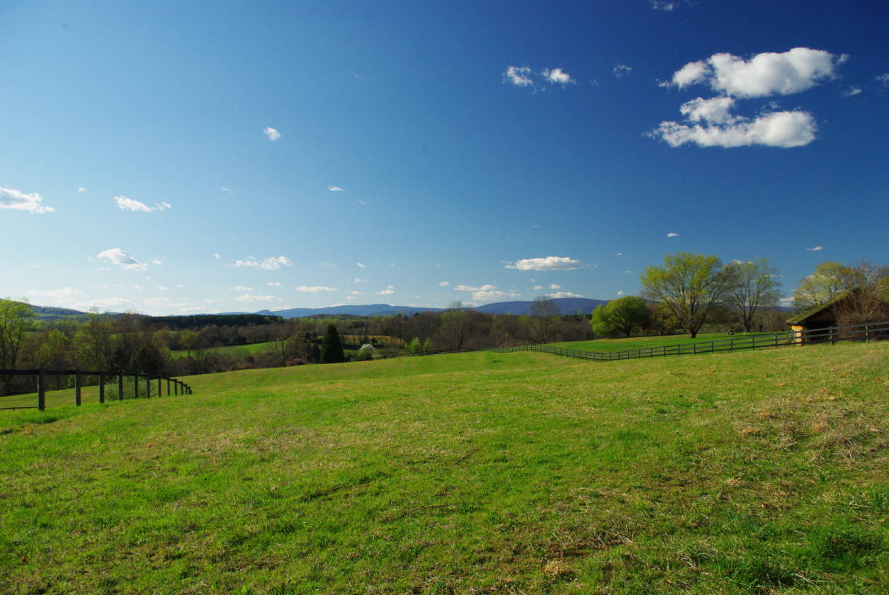 Home to Mountain View Farm Castleton, Rappahannock County