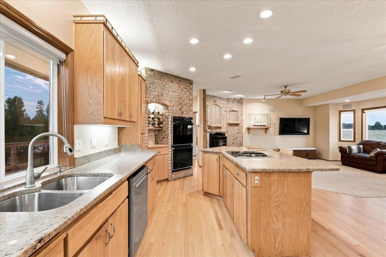 Custom Home on 7+ Acres in West Ridgefield - photo 19