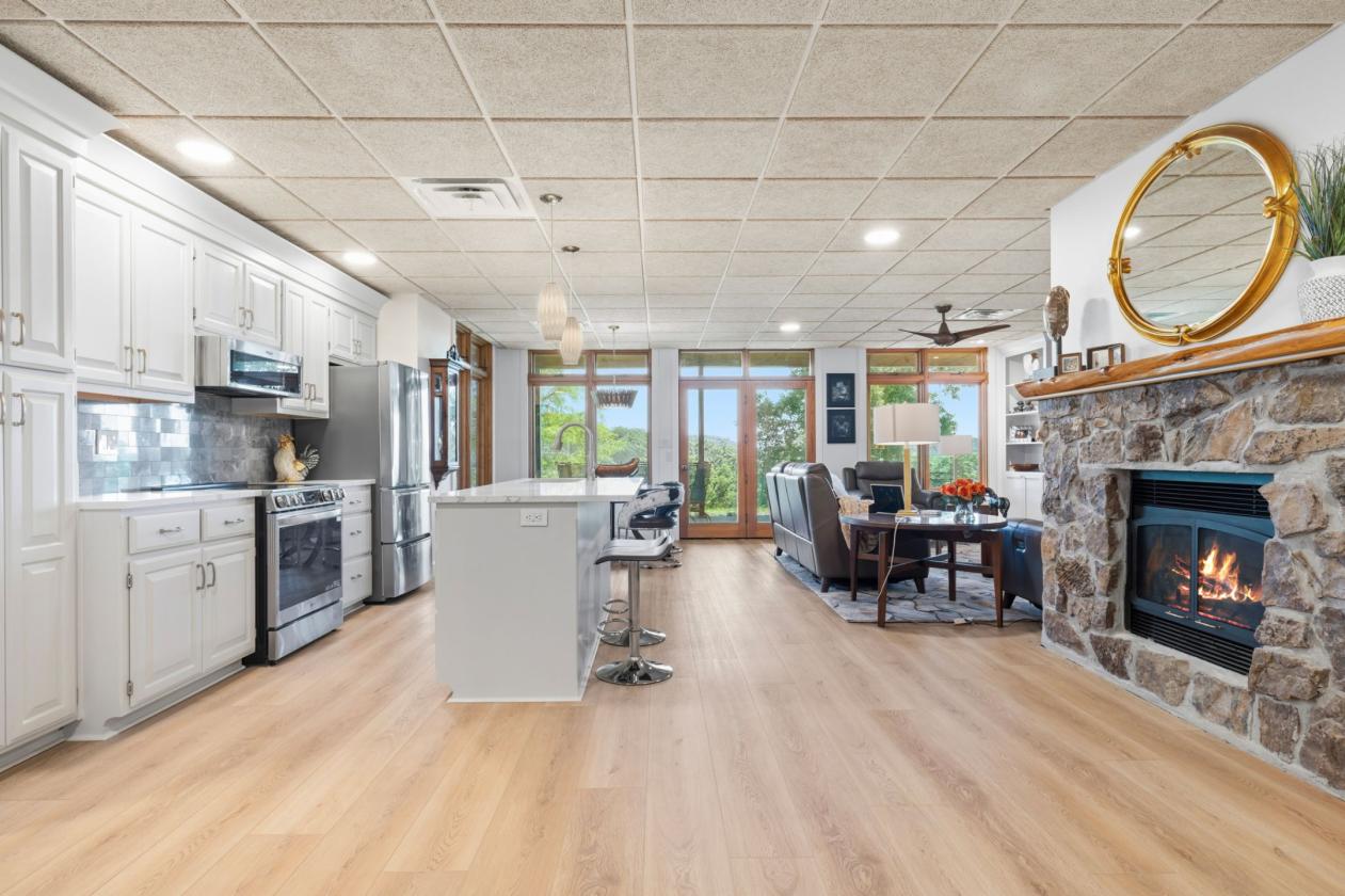 Remodeled Lakefront Horse Property with VIEWS! - photo 18