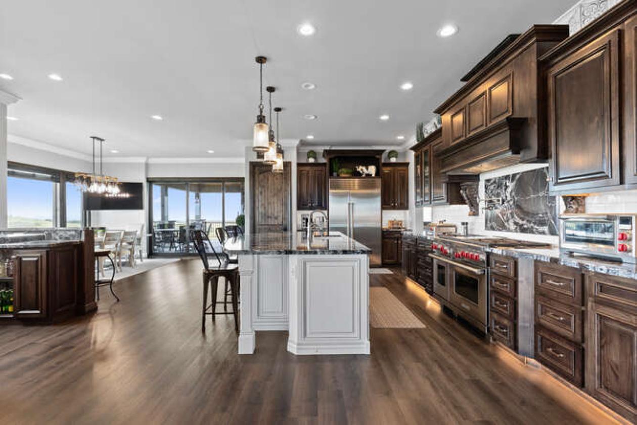 Luxury Horse Property With Amazing Views - photo 10