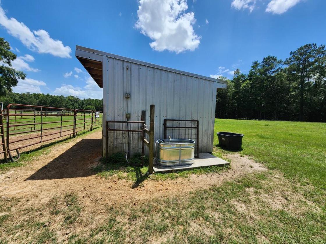 Stunning 22.6-Acre Horse Property - photo 16
