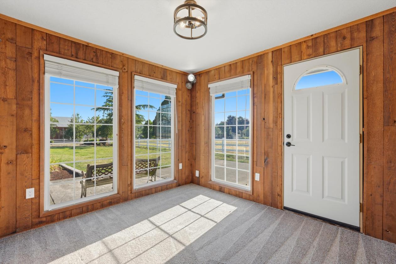 Dividable! Home, Shop & Barn w/Indoor Arena! - photo 10