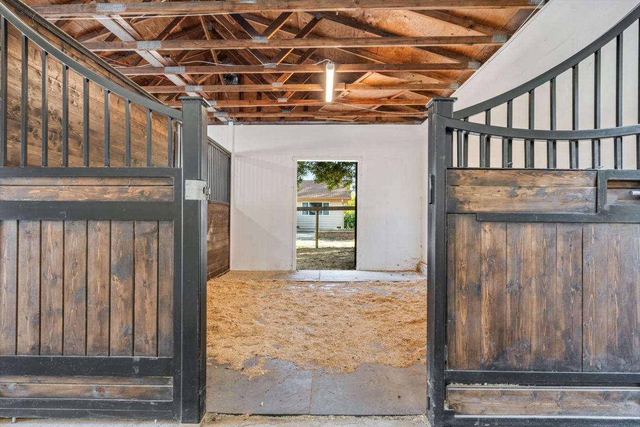 Rare Horse Property with Vineyard Views! - photo 23
