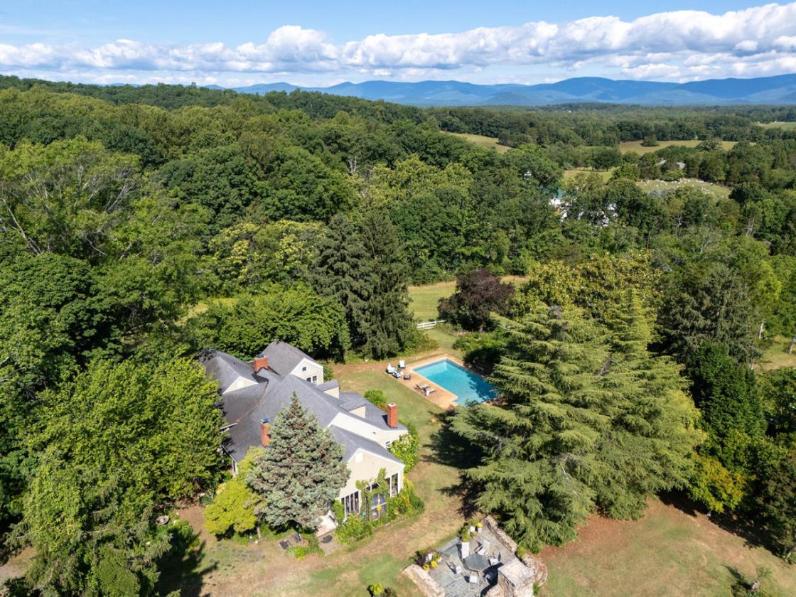 Stunning 30 Acre Horse Farm near Charlottesville - photo 30