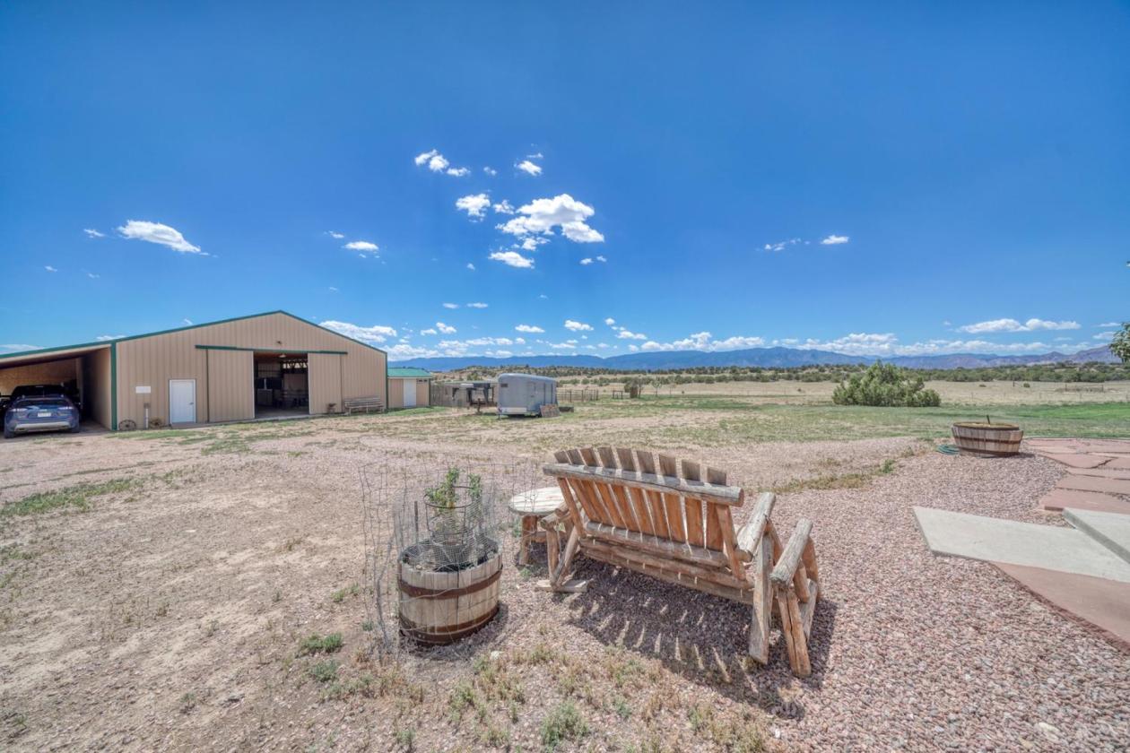 Horse Property close to town - photo 27
