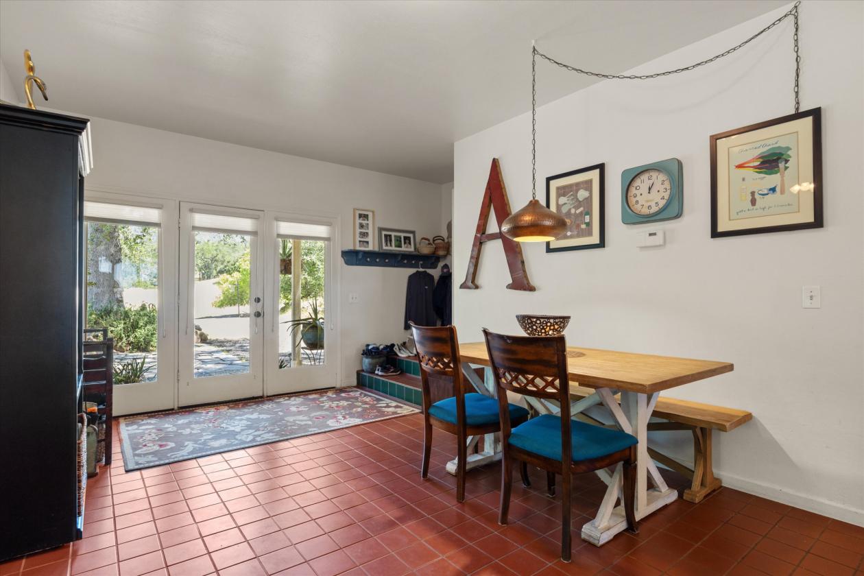 Charming Home on 12 Acres - photo 7