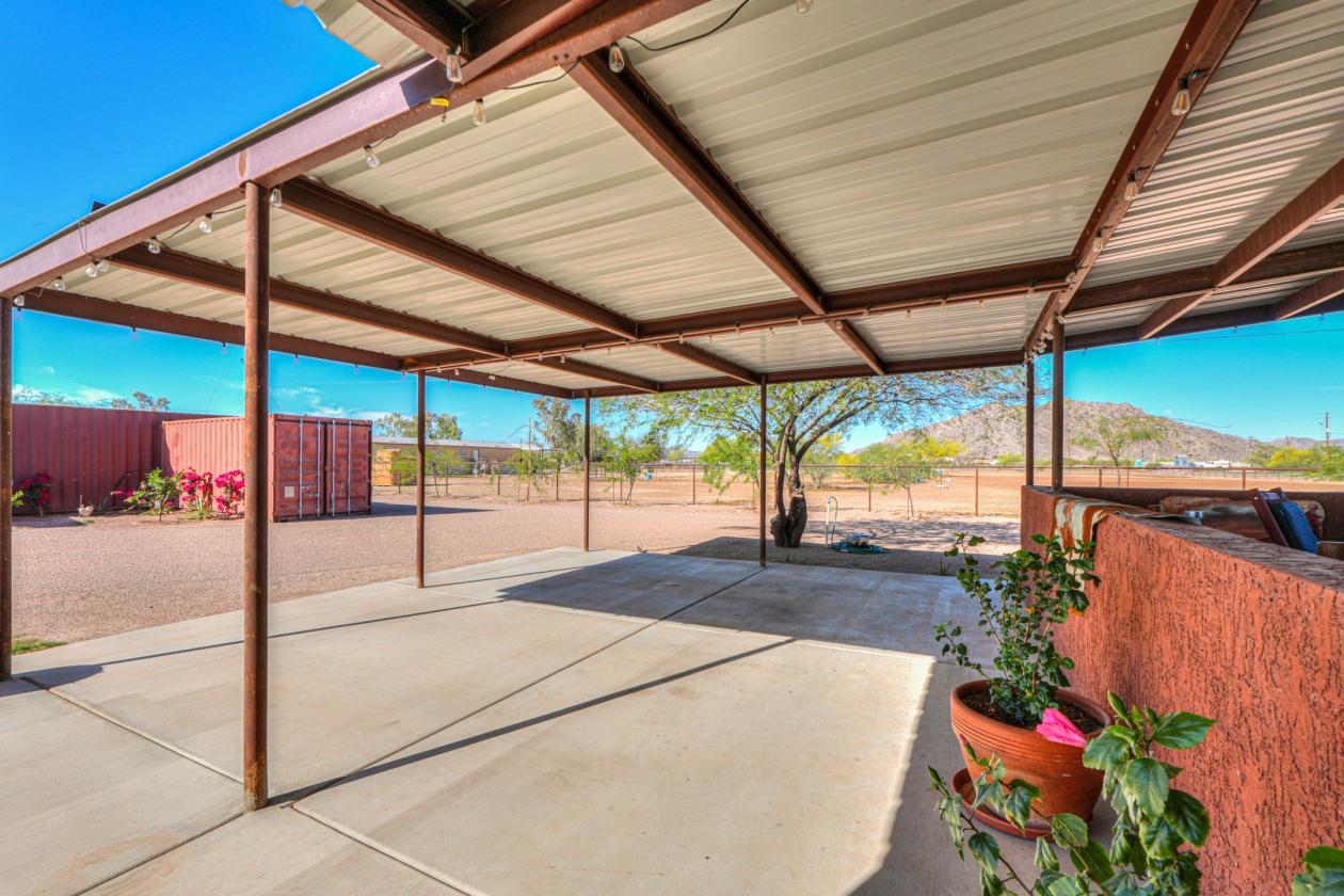 Move in ready horse property - photo 9