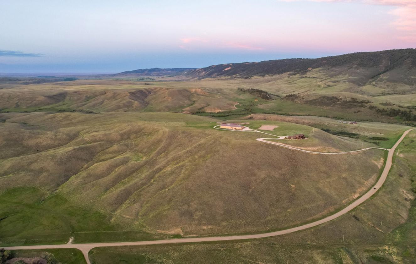 Turn-Key Equestrian Estate on 106 Acres - photo 5