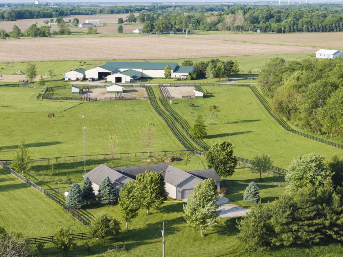 39.18± ACRES WITH PREMIER EQUESTRIAN FACILITIES - photo 1