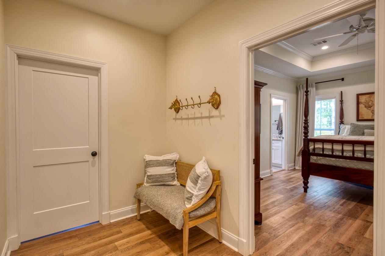 An Equestrian retreat in the heart of Bridle Creek - photo 16