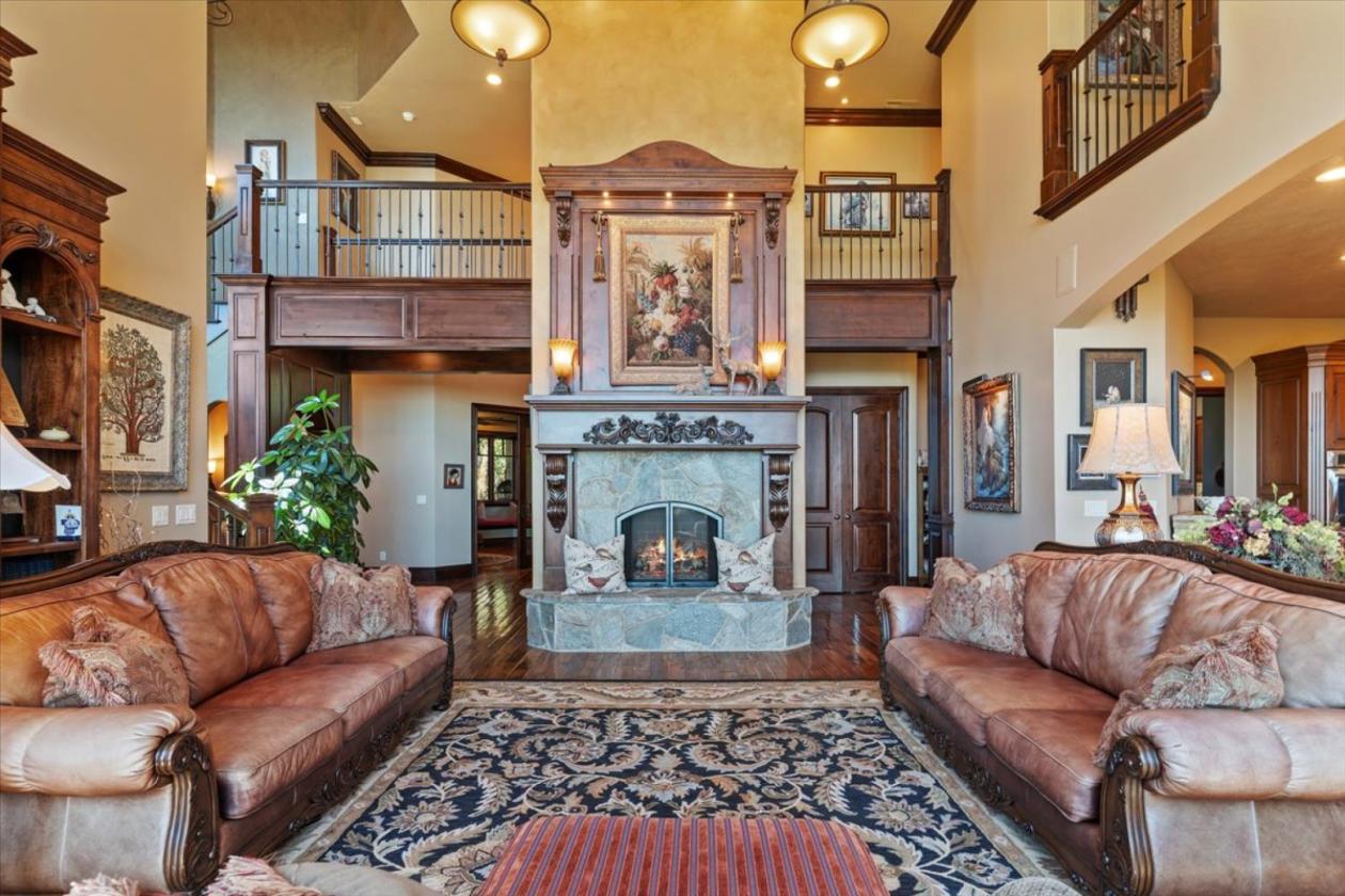 EQUESTRIAN DREAM AND LUXURY LIVING IN ONE - photo 4