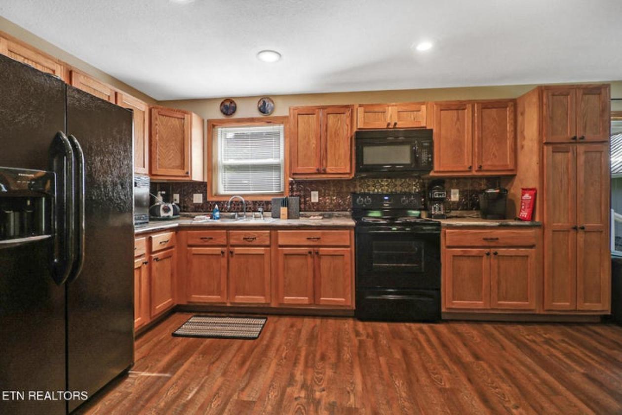 Craftsman home in White Oak community in BSF - photo 16