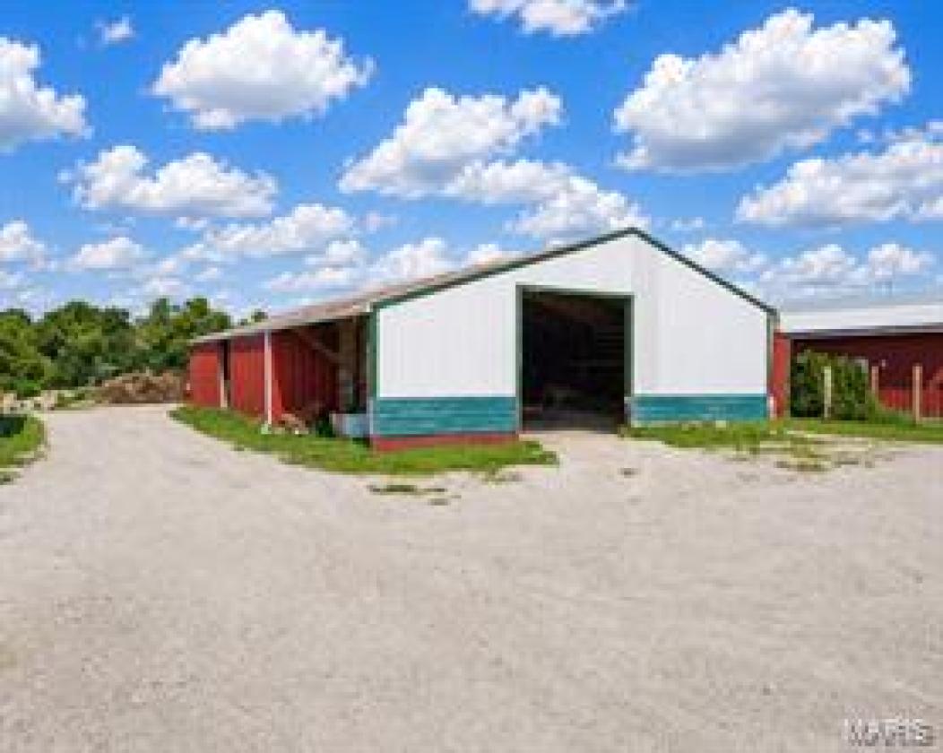 Income-Producing Horse Farm! - photo 9