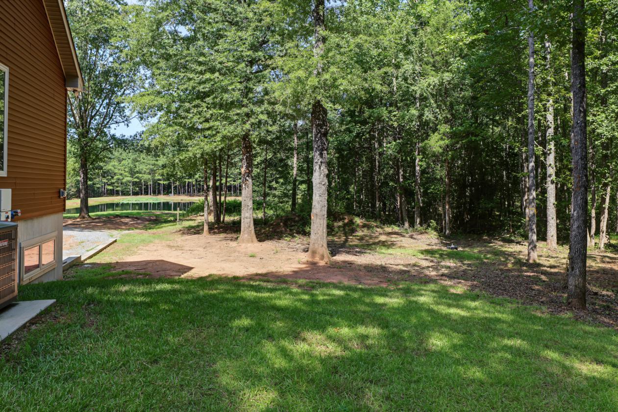 Spacious Home on 60 Acres - photo 7