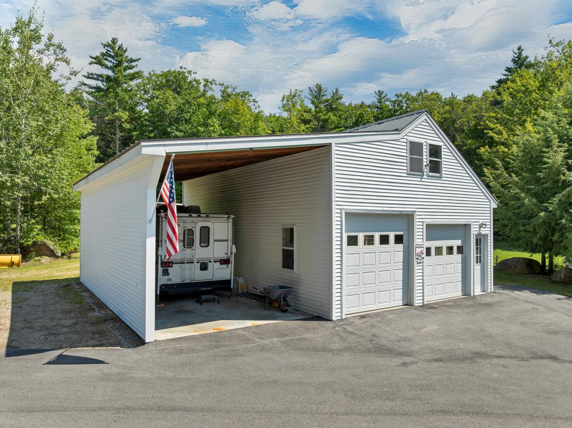 5.76-Acre Private Estate - photo 10