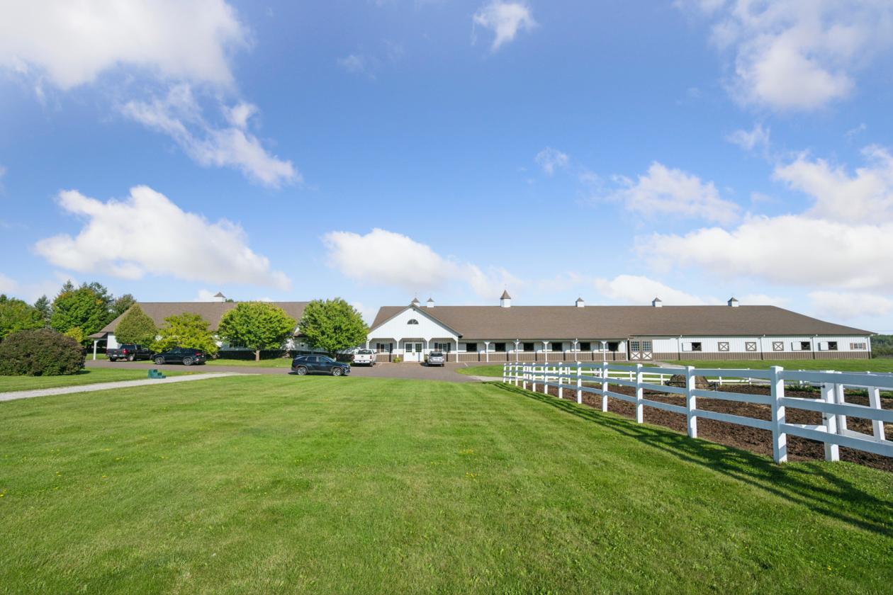 Spring Hill Farm on 98 Acres - photo 14