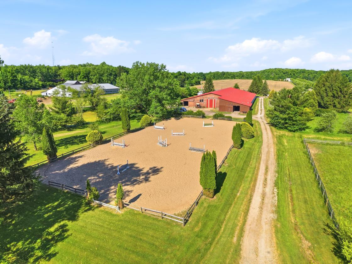 Rare 10-acre equestrian property in Geauga County - photo 14