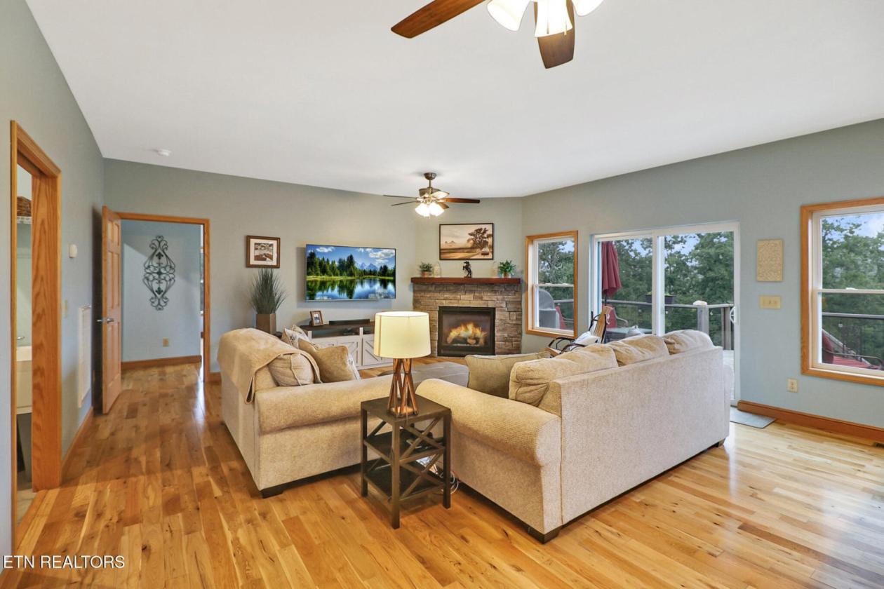 Modern Basement Ranch in BSF Equestrian community - photo 13