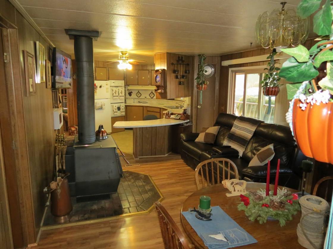 Beautiful riverfront horse property in the Blue Mountains of Eastern... Adams, Umatilla County