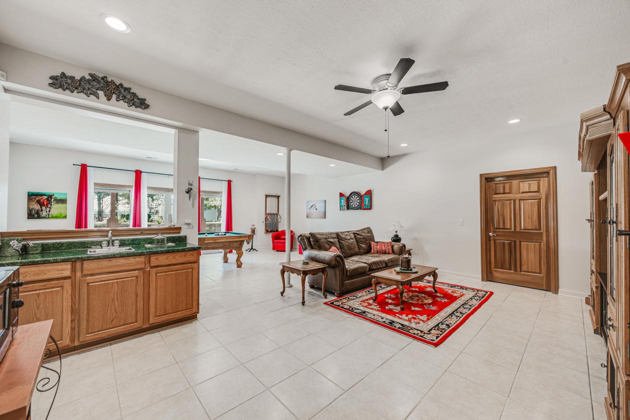 Exceptional equestrian estate on 18+ acres! - photo 11