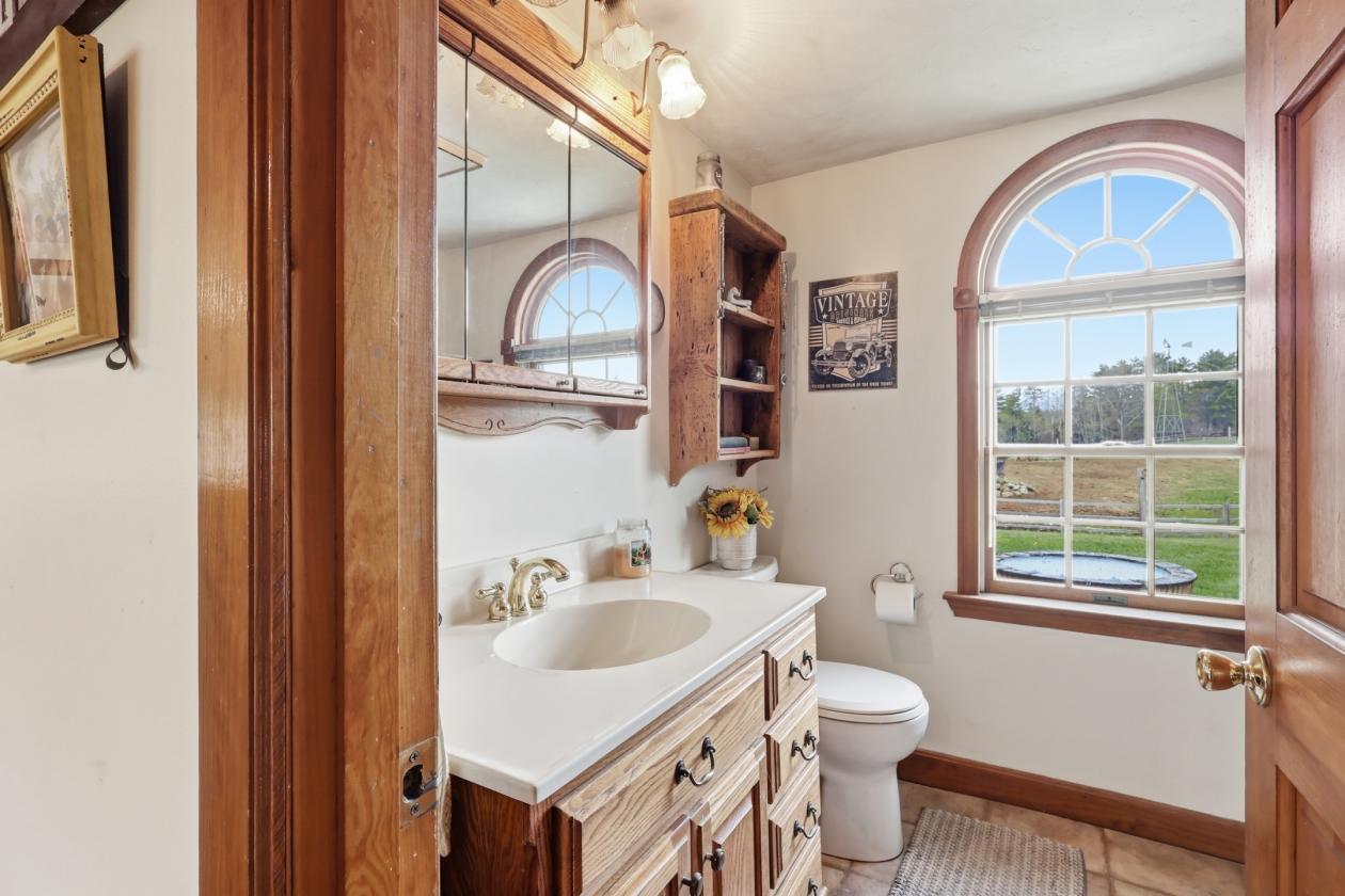 Equestrian Estate with Stunning Antique Farmhouse - photo 6