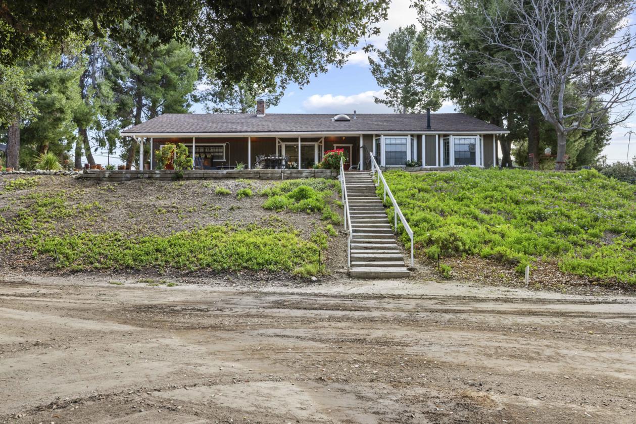 Amazing Horse Ranch just outside of Los Angeles - photo 18
